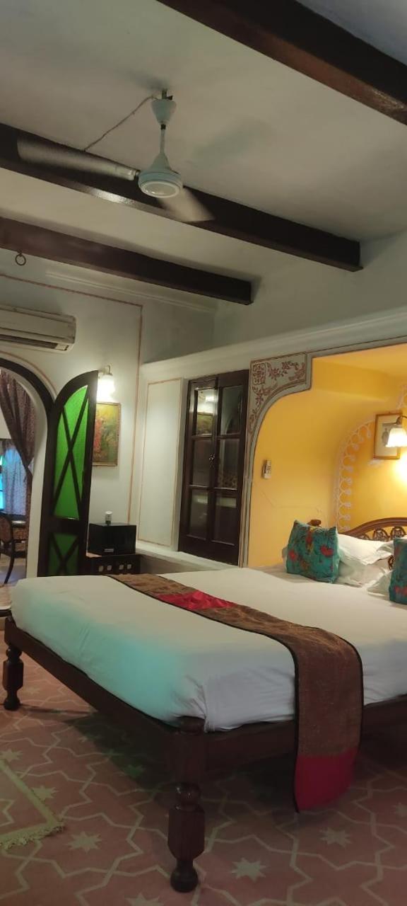 Deogarh Mahal Hotel Devgarh  Luaran gambar
