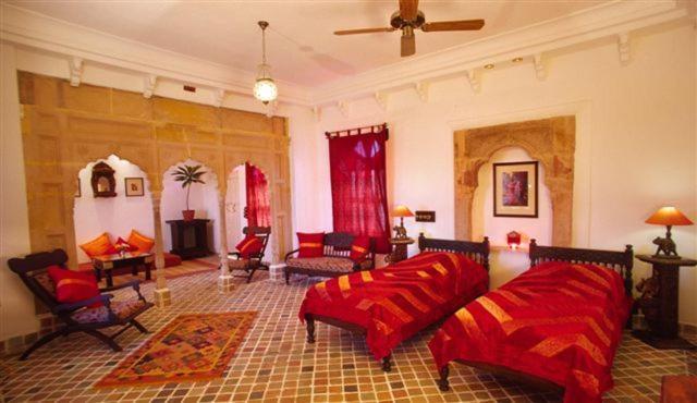 Deogarh Mahal Hotel Devgarh  Bilik gambar